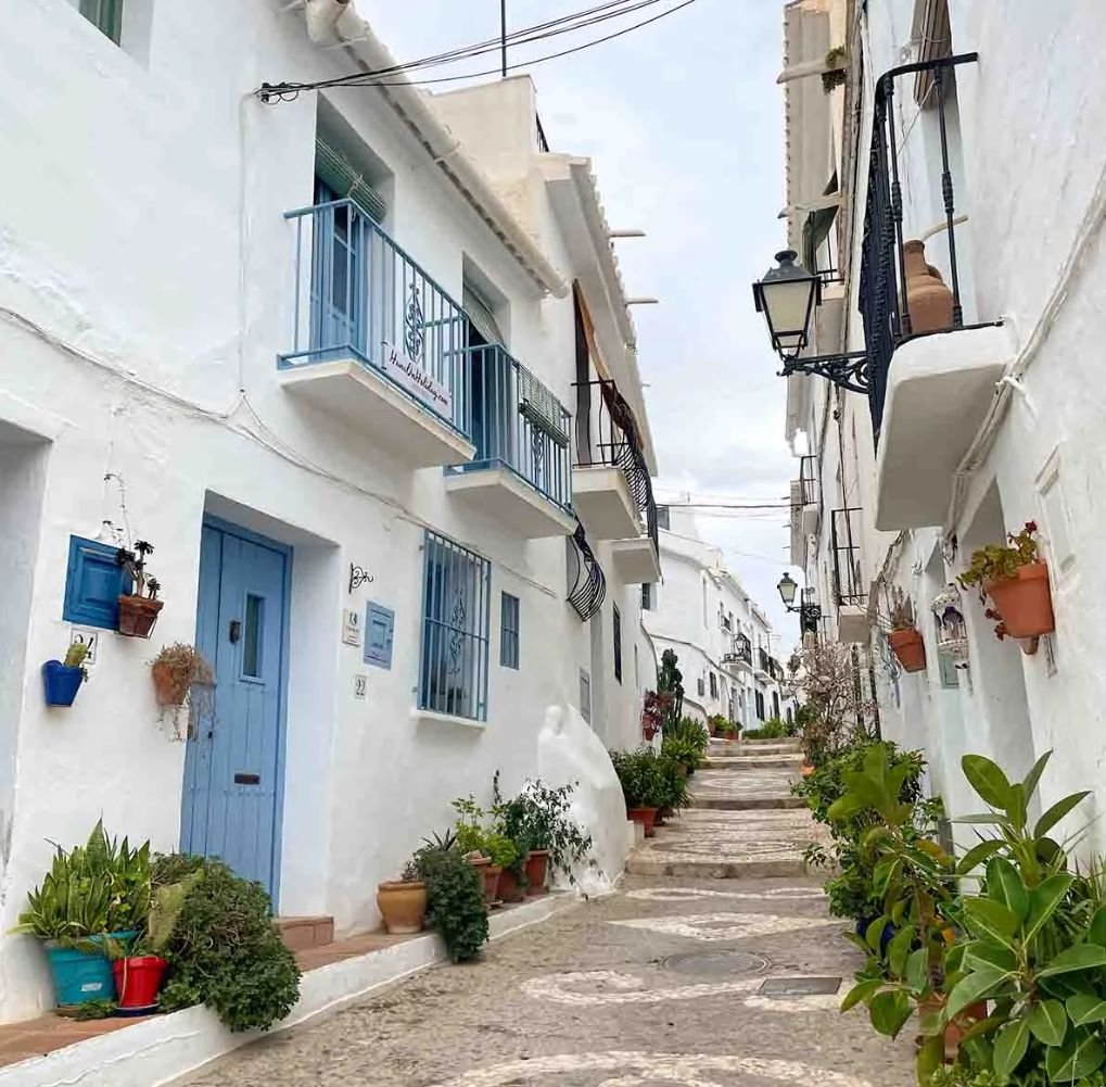 Frigiliana Travel Guide