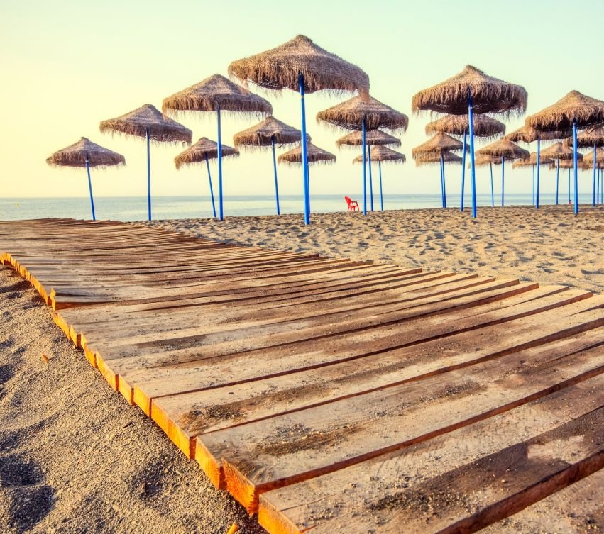 🏖️ Torre del Mar Beach