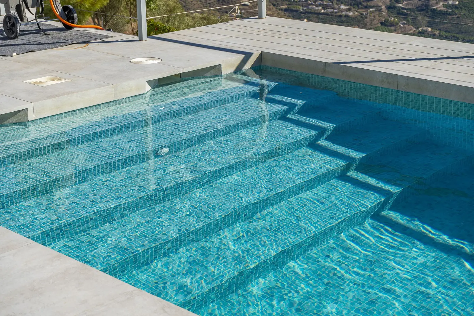 Saltwater pool steps